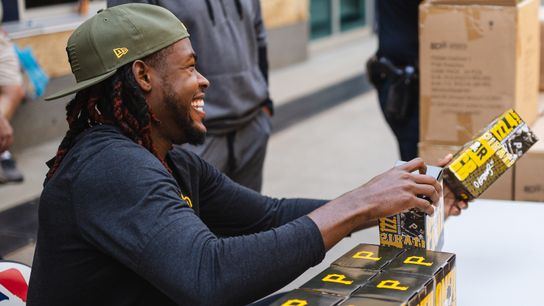 Cruz aiming to be stronger when he returns from ankle injury taken at PNC Park (Pirates)